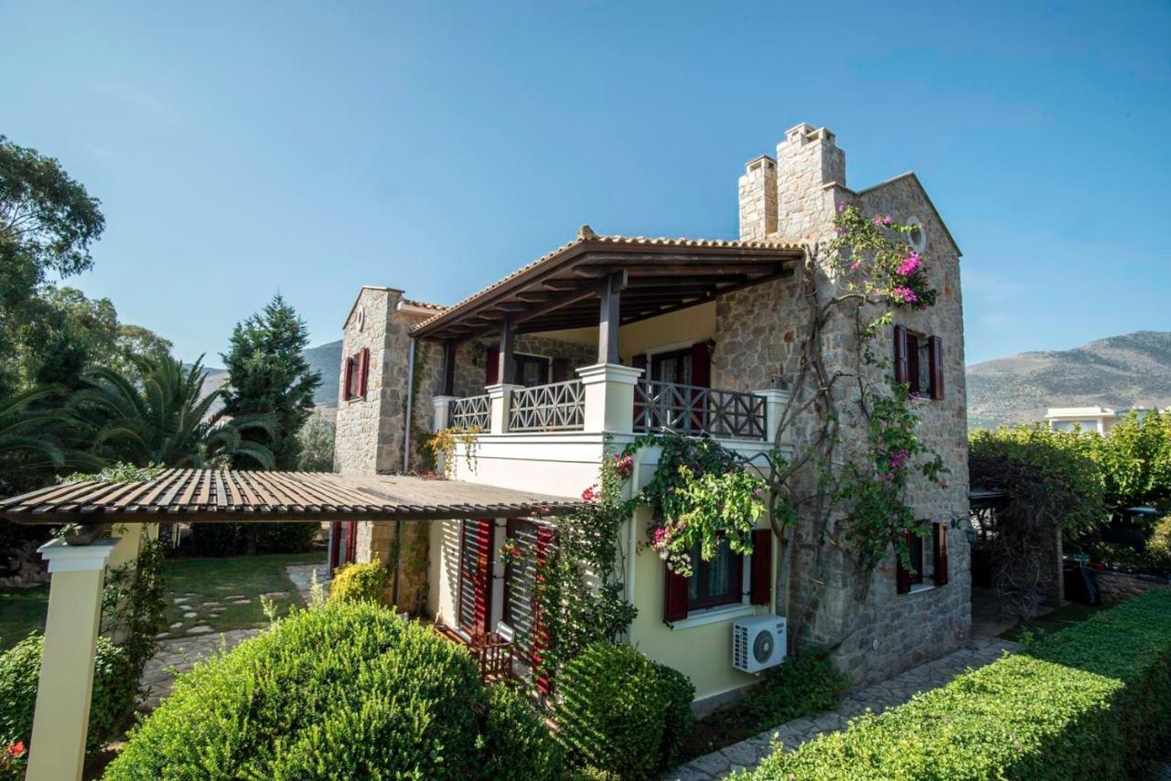 Galaxidi Mansion Villa Buitenkant foto